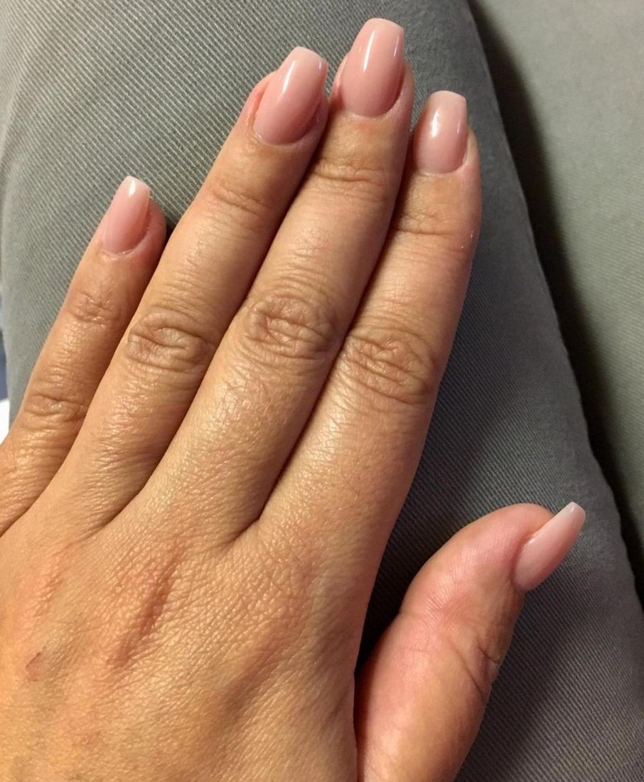 Natürliche Nude Nägel
